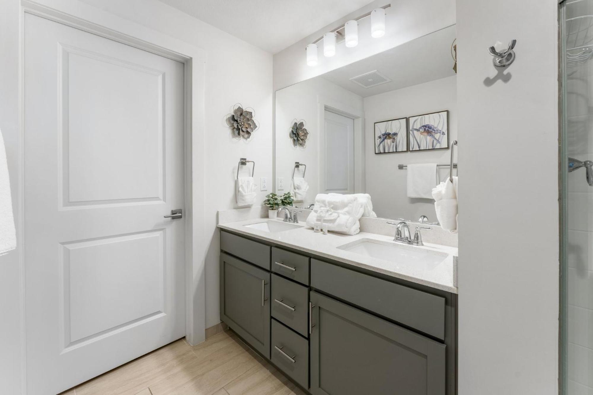 Pier Paradise At Calypso Tower 3 #809 By Nautical Apartment