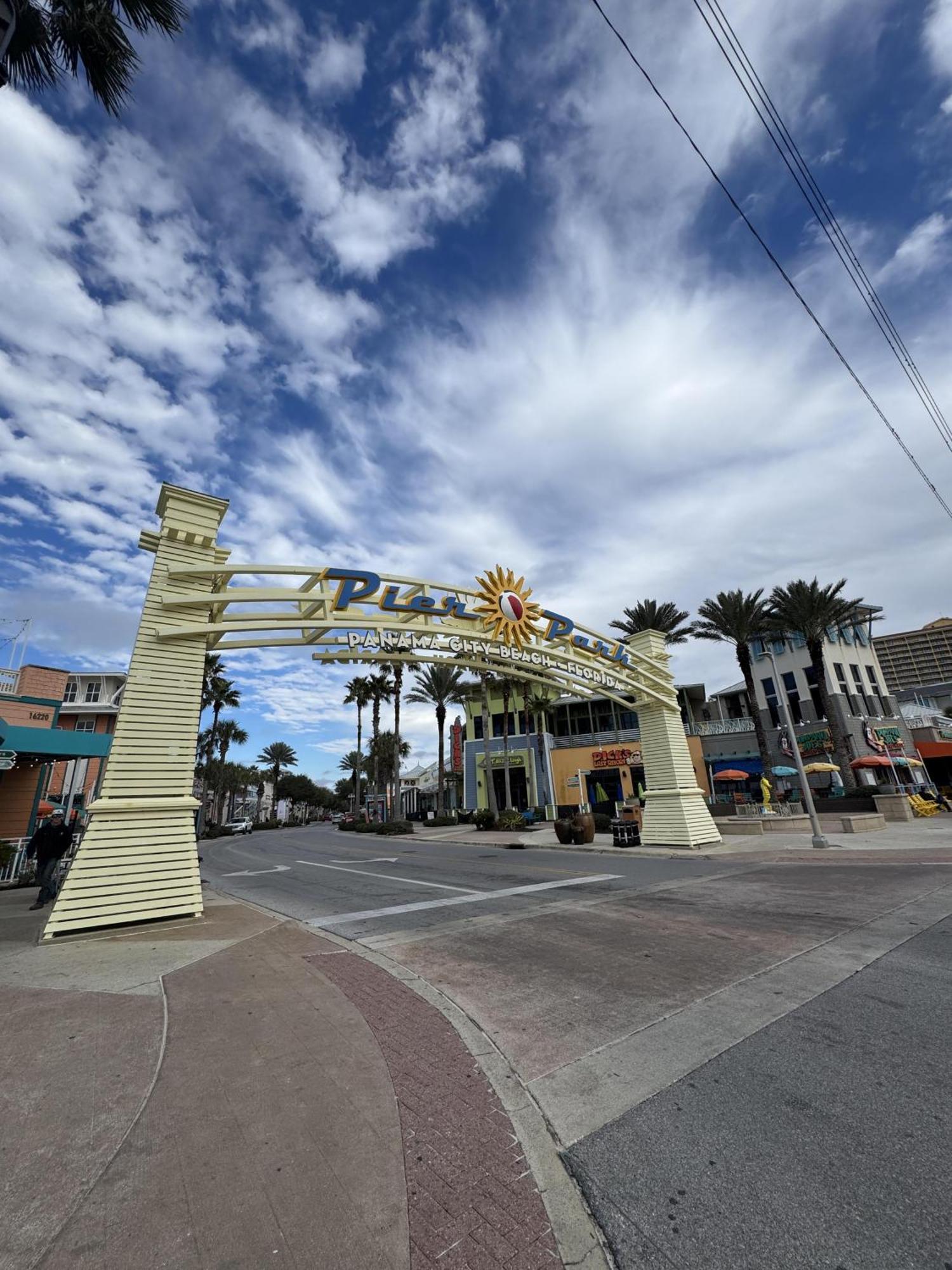 Pier Paradise At Calypso Tower 3 #809 By Nautical Apartment